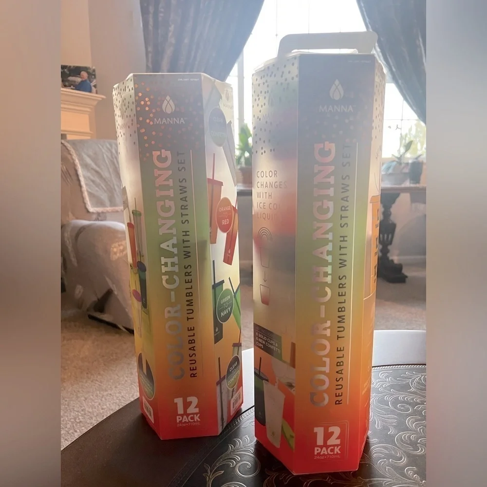 NWT Manna Color-Changing Tumblers with Straws